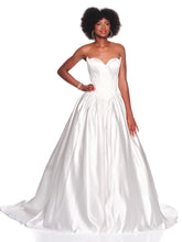 Load image into Gallery viewer, Cleo Gown