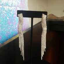 Load image into Gallery viewer, 6 Line Tassel Earrings