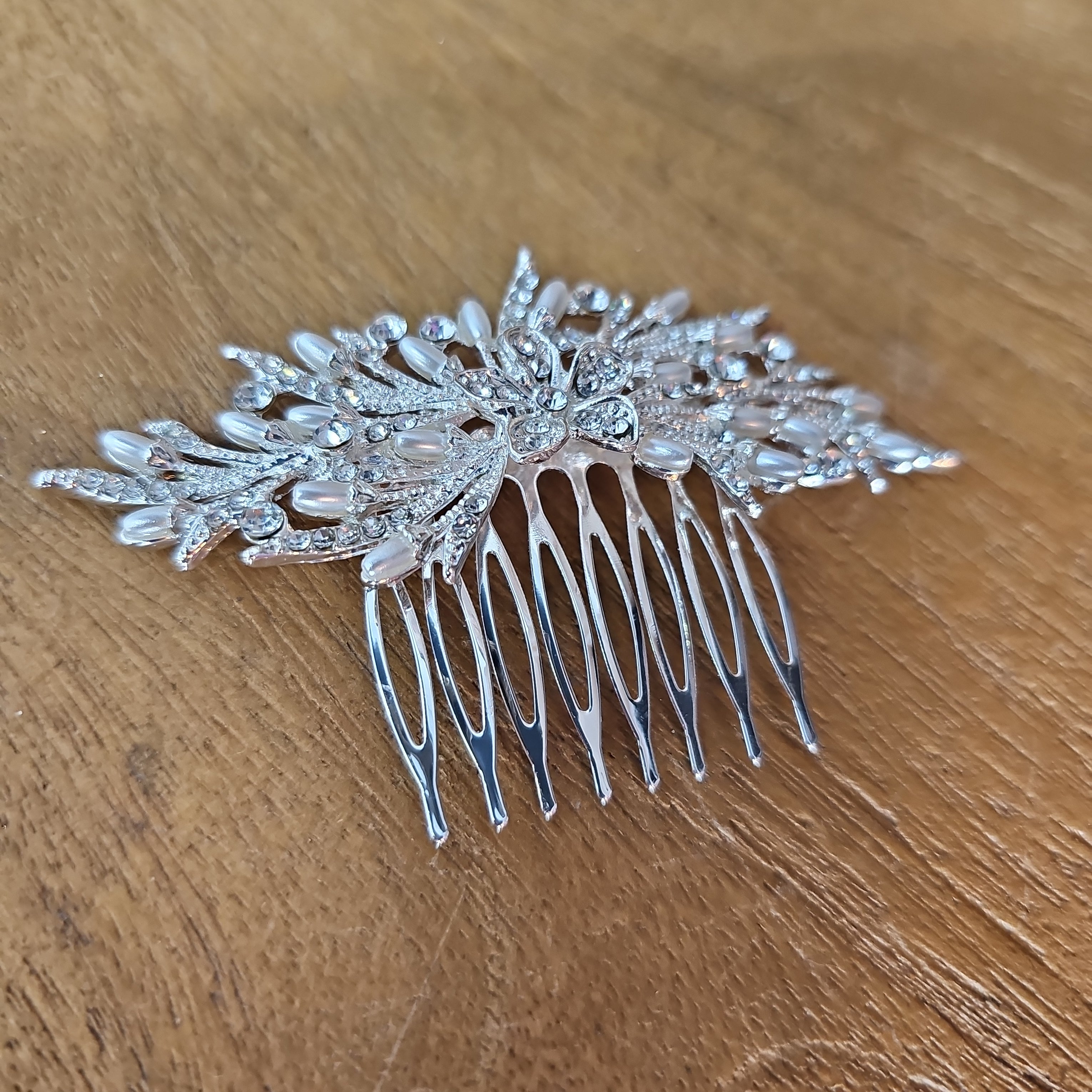 Rhinestone & Pearl Hair Comb