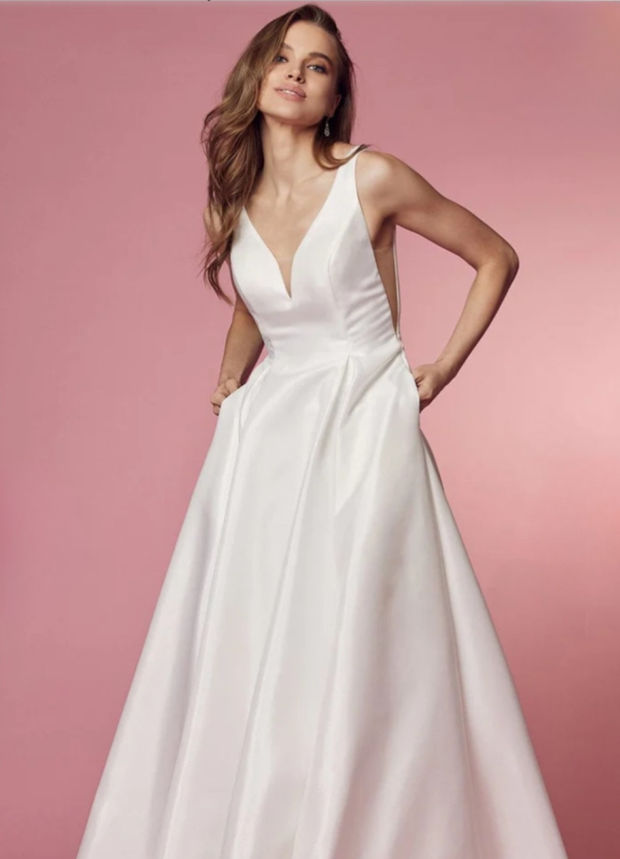 Orvella Gown