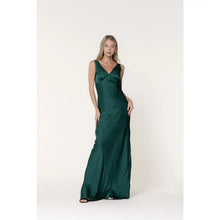 Load image into Gallery viewer, Emerald Elegance Gown