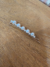 Load image into Gallery viewer, Pearl Hair Barrette