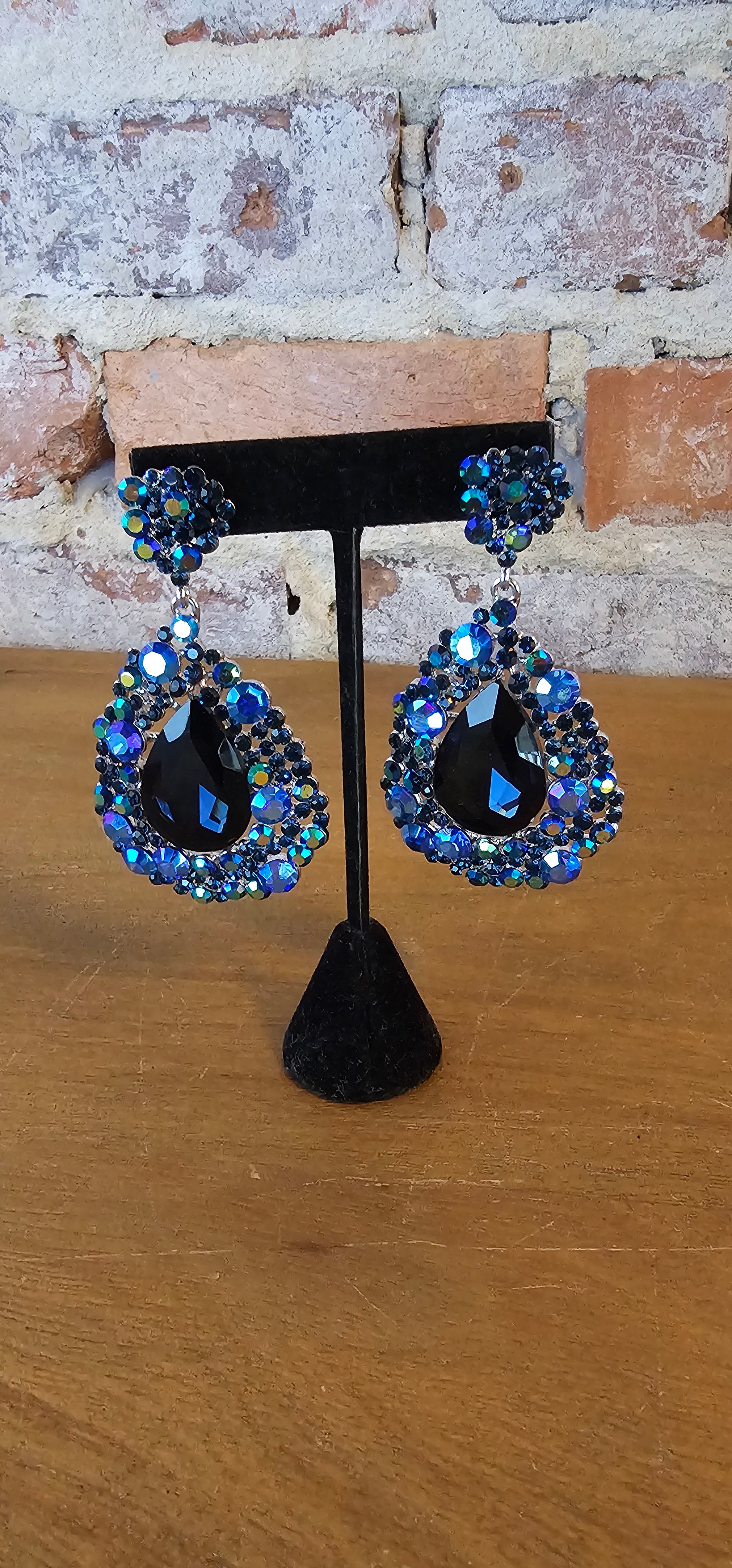 Teardrop Pageant Earrings