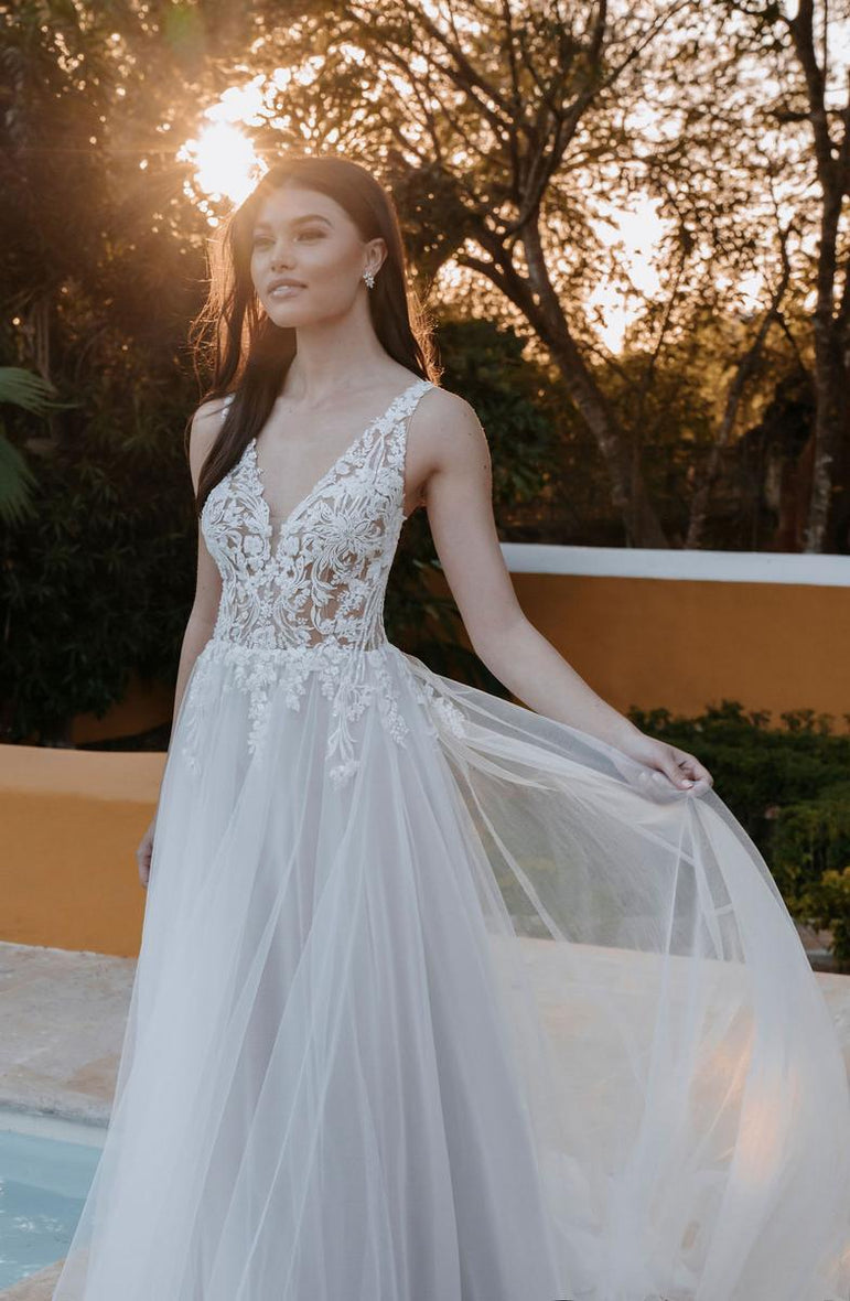Olyne Gown