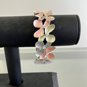 Multi-colored flower bracelet