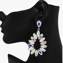 Load image into Gallery viewer, Marquise Rhinestone Earring