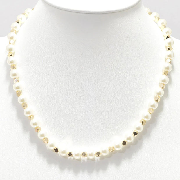Simple Pearl Necklace
