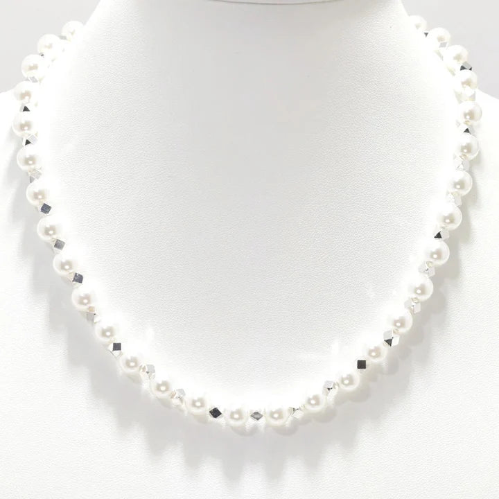 Simple Pearl Necklace