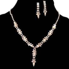Load image into Gallery viewer, Marquise Rhinestone Earrings