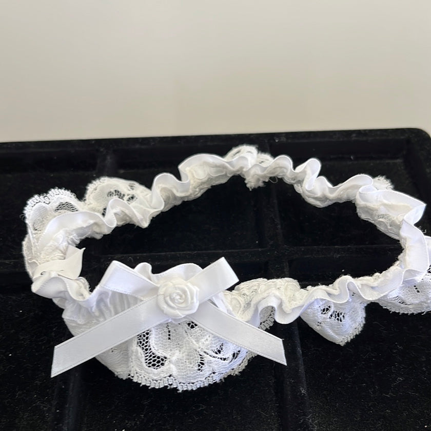 White Lace Garter
