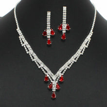 Load image into Gallery viewer, Teardrop Crystal Rhinestone Earrings.