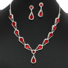 Load image into Gallery viewer, Teardrop Crystal Rhinestone Earrings