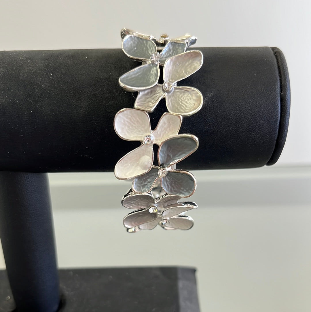 Multi-colored flower bracelet