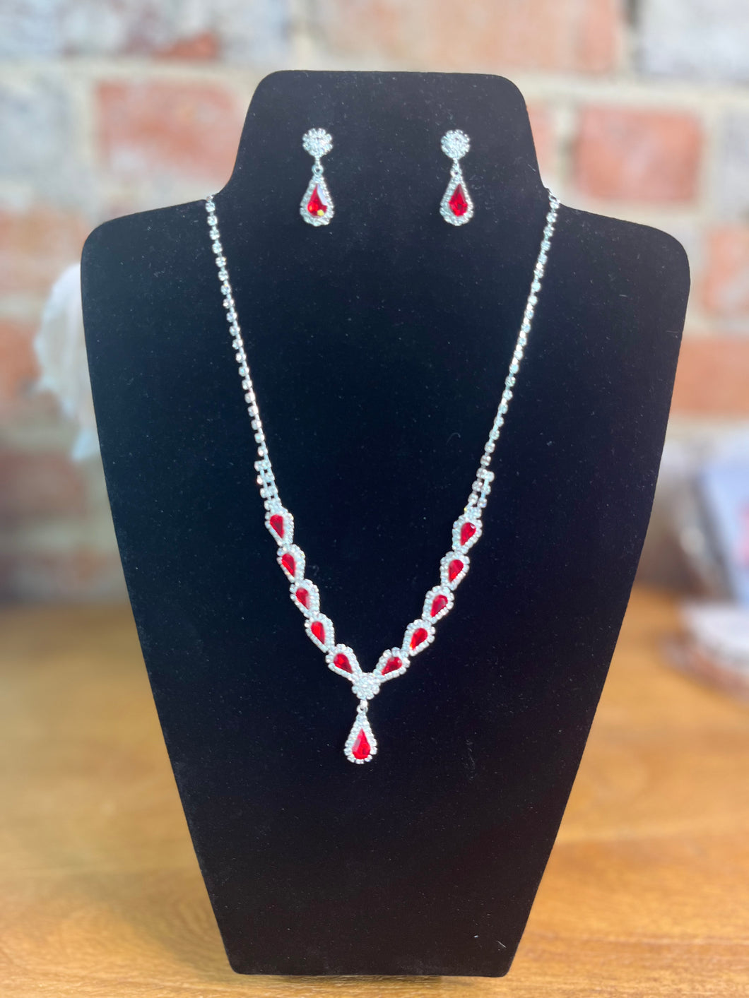 Red Teardrop Necklace & Earring set