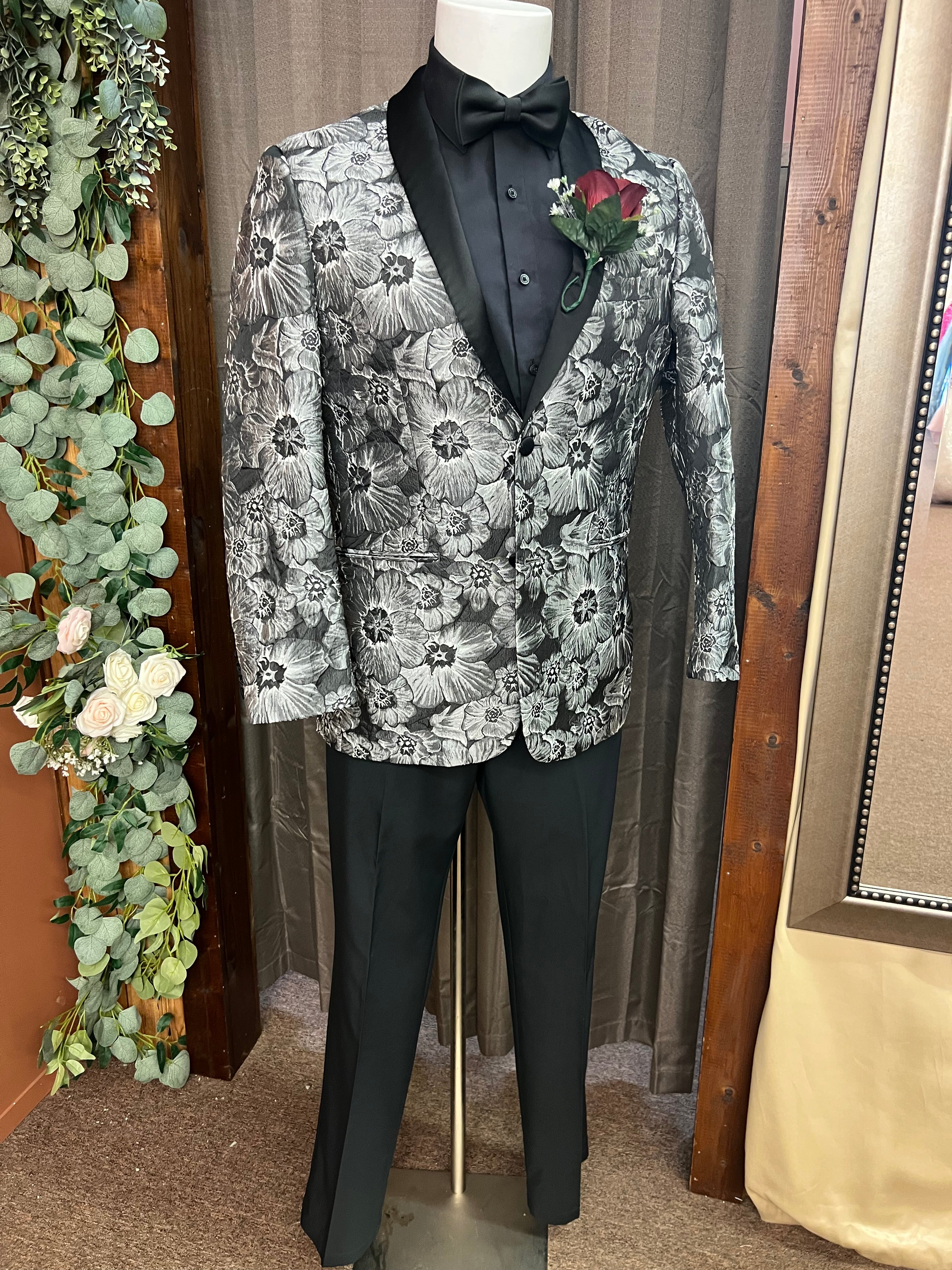 38 Short Black Granite Floral Jacket