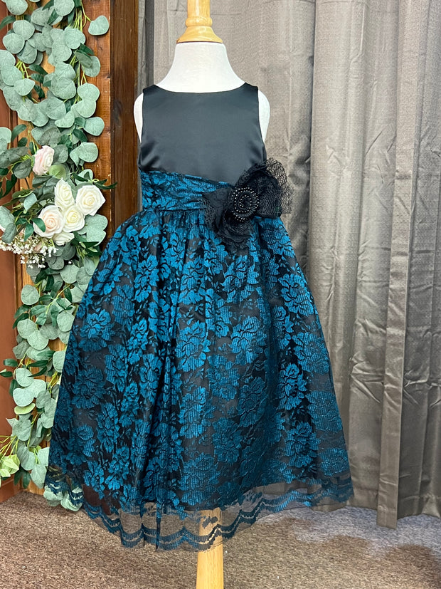 Flower Girl dress size 4 black and green