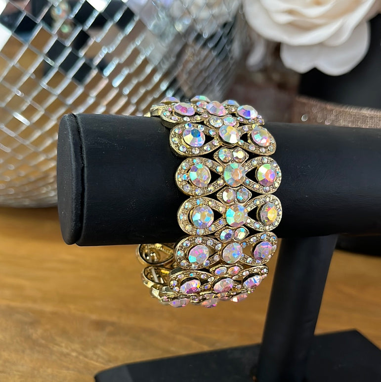 Wide Circle AB Bracelet