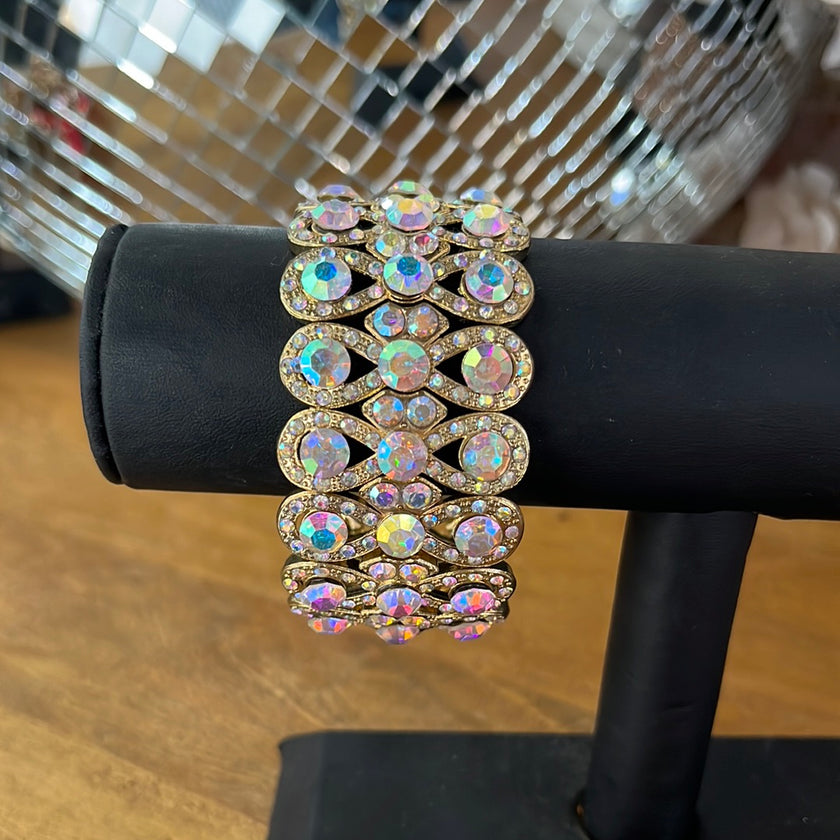 Wide Circle AB Bracelet