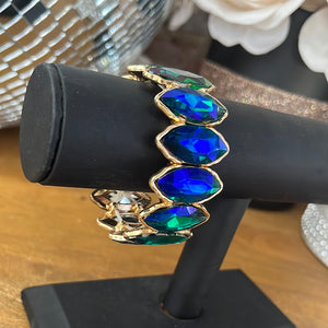 Oval Blue/Green Shift Bracelet