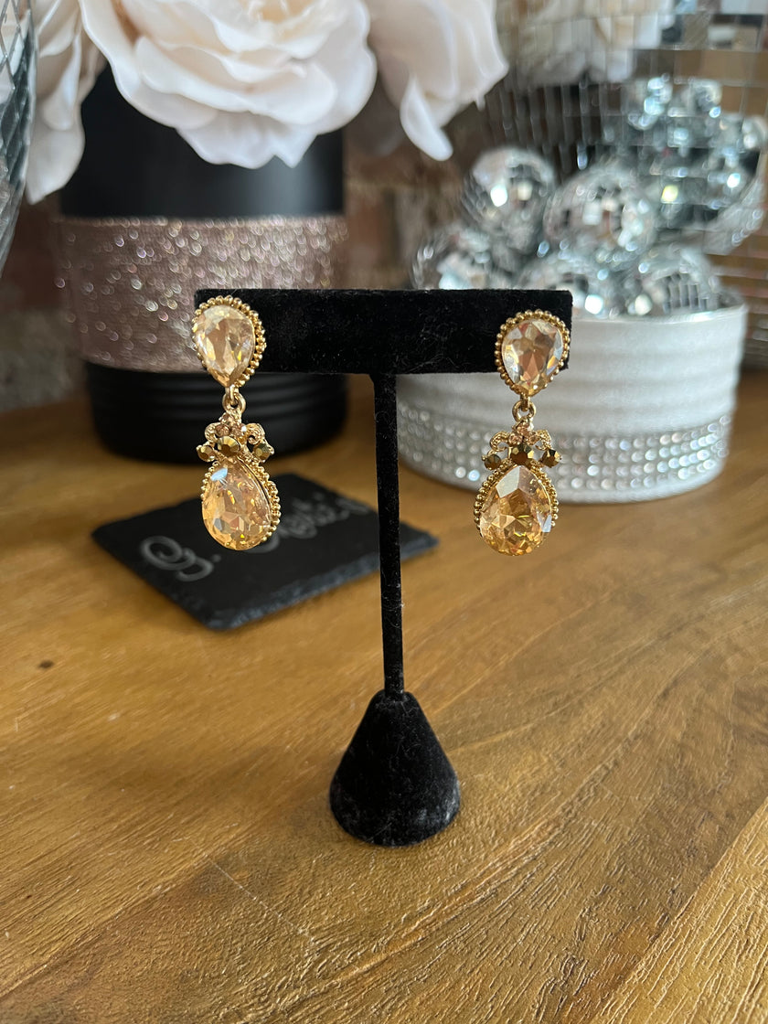 All Gold Teardrop Earrings