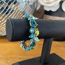 Load image into Gallery viewer, Green Leaf Bracelet