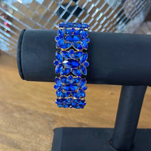 Load image into Gallery viewer, Blue Gem Bracelet